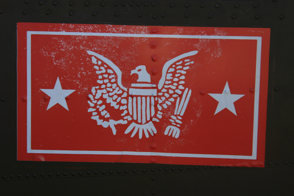 2008 06 LFQU F-AZEJ BEECH E-18S BICHETTE